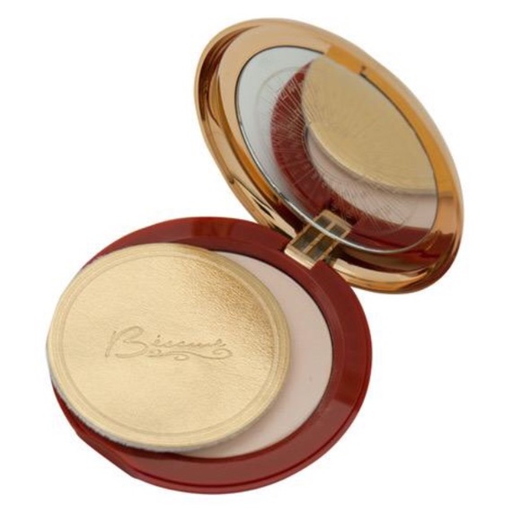 ISO: Bésame Agent Carter Compact - Picture 2 of 2